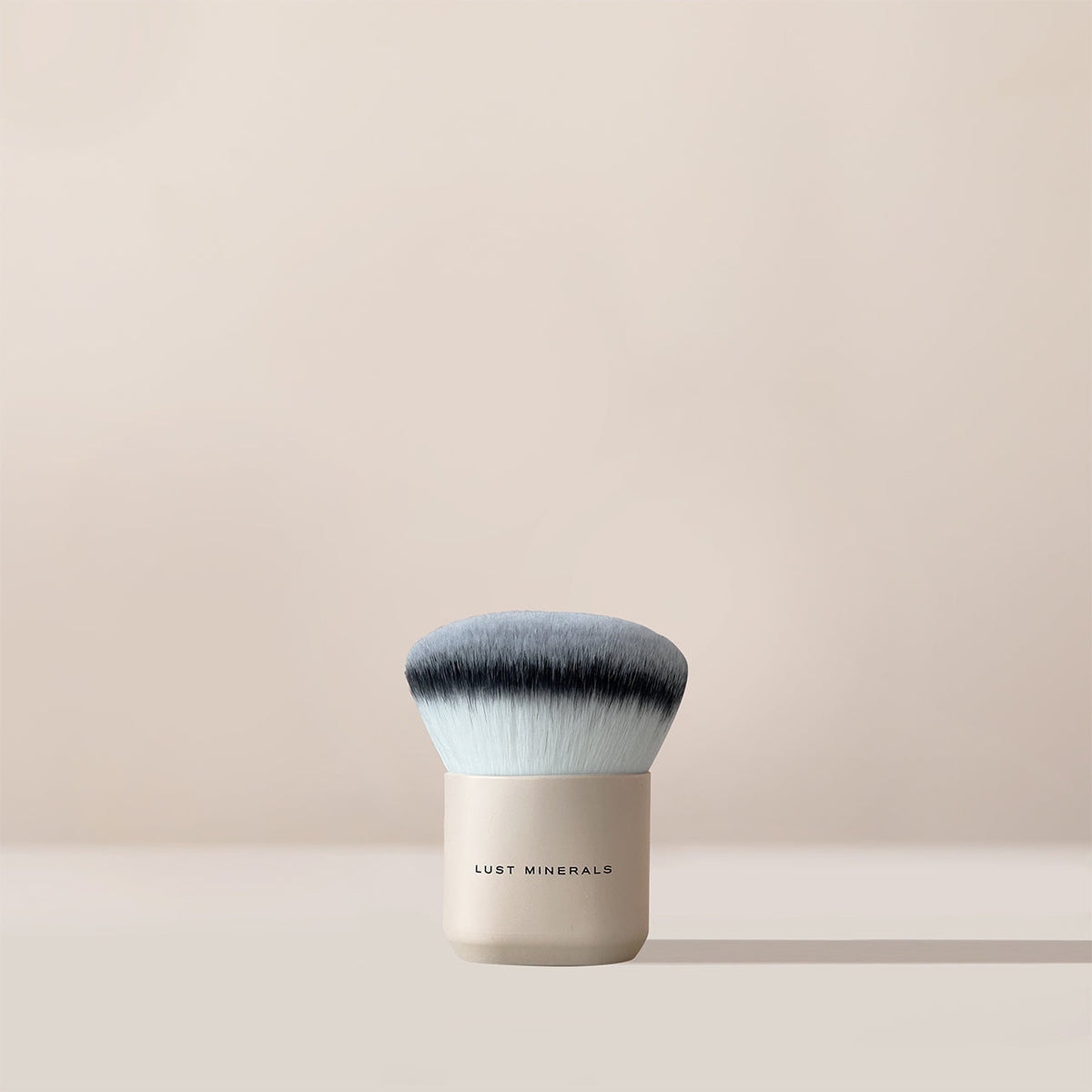 Lust Minerals Kabuki Brush Vegan